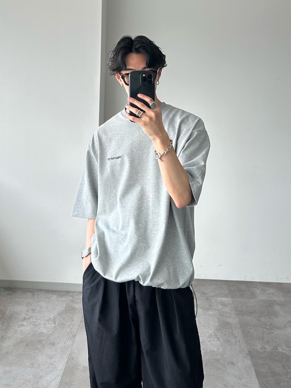 おさゆうさんの「ONE SIDE DRAW CORD TEE / ワンサイドドローコードT（WETTEMPT）」を使ったコーディネートの2枚目の写真
