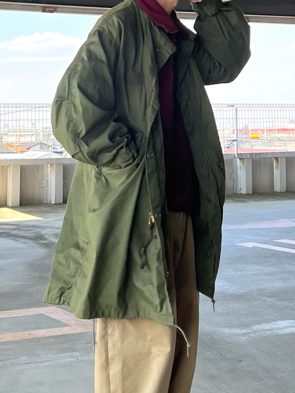 「シンプルスタイル、M65、STUDIONICHOLSON、yoke、slackfootwear、低身長コーデ、ミリタリー、バーガンディー」｜「VINTAGEのアイテム（ミリタリージャケット、グリーン系）」を使った、おさゆうさん（メンズ・168cm）の春コーディネートの2枚目の写真