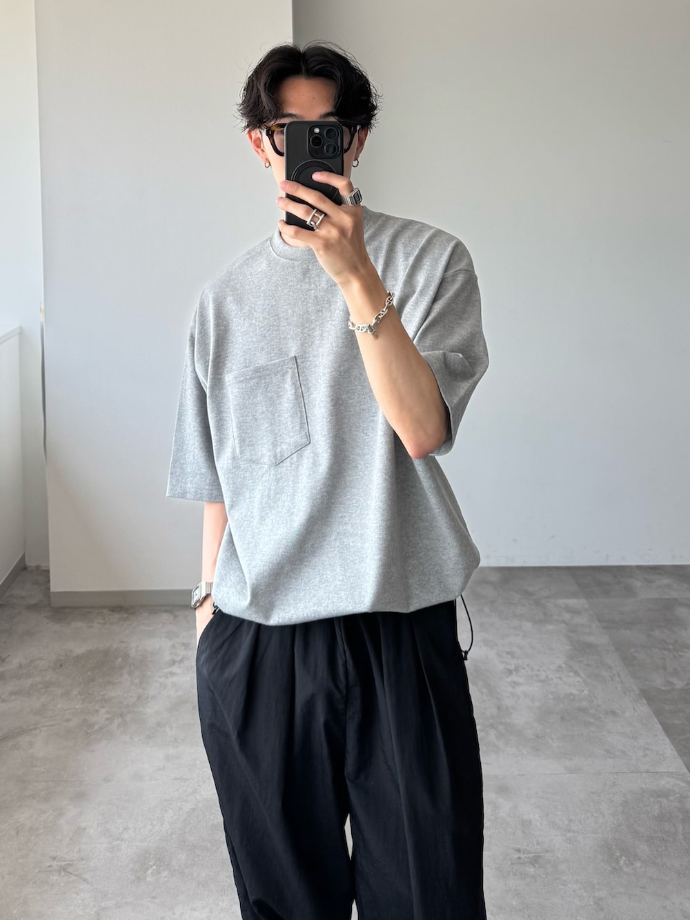 ヨッシー様 C6142 モノトーンTシャツコーデ yonezawa13｜STUSSYのTシャツ/カットソーを使ったコーディネート