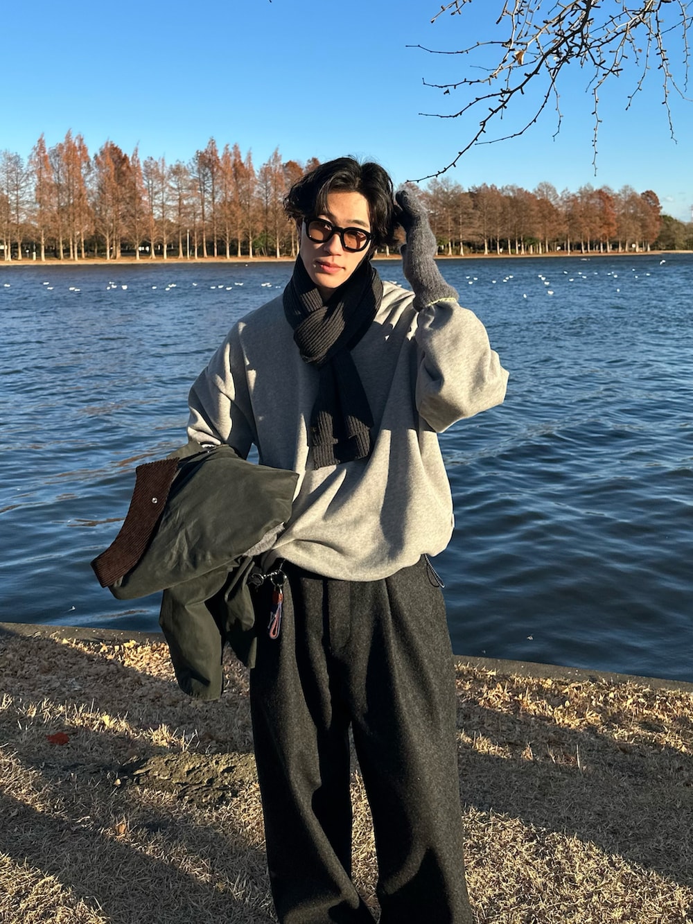 「きれいめカジュアル、スウェット、スウェットコーデ、WETTEMPT、BATONER、Paraboot、TEMBEA、シティーボーイ」｜「BarbourのTRANSPORT WAX（ブルゾン、グリーン系）」を使った、おさゆうさん（メンズ・168cm）の冬コーディネートの3枚目の写真