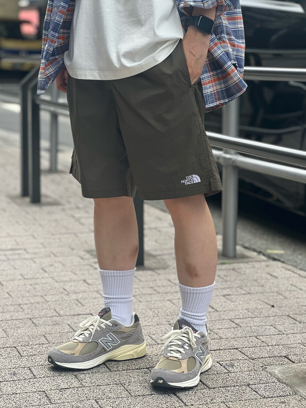 「このスタイルがお気に入り」｜「THE NORTH FACE PURPLE LABELのアイテム（シャツ/ブラウス、グリーン系）」を使った、冨田 幸大さん（メンズ・171cm）の夏コーディネートの3枚目の写真
