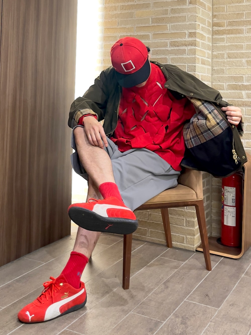 PUMA 赤 シャツ & 黒 ショーツ XLセット PUMA 赤 シャツ & 黒 ショーツ