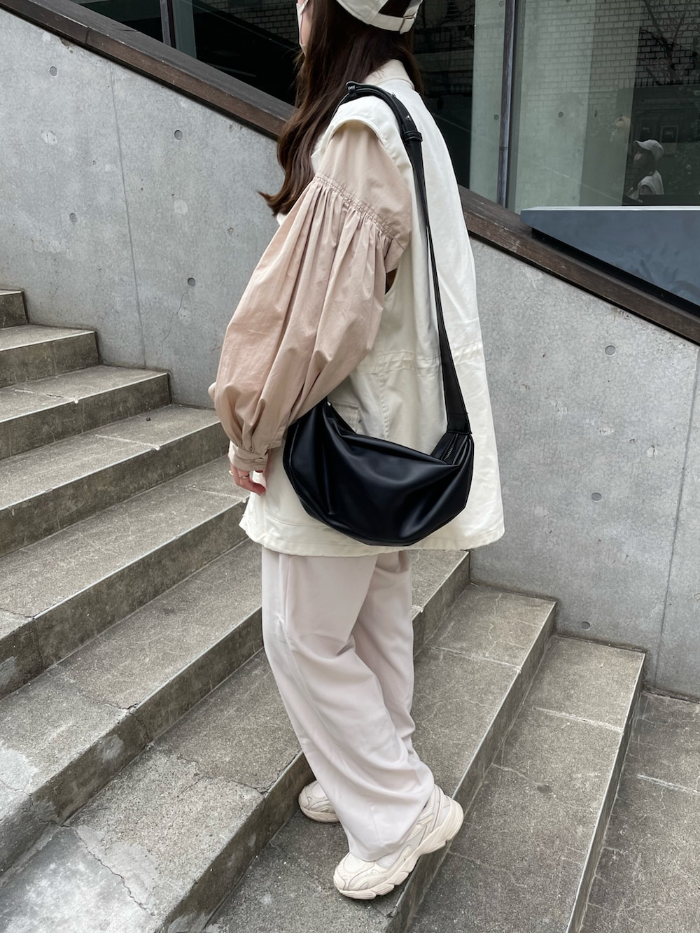 sayaさんの「gather volume blouse（I_am）」を使ったコーディネートの2枚目の写真