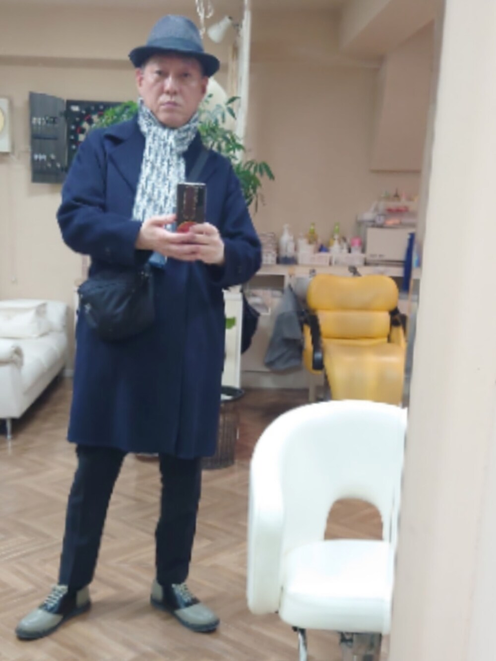 「REGALのアイテム（シューズ、その他）」を使った、IWAWOさん（メンズ・179cm）の秋コーディネートの2枚目の写真