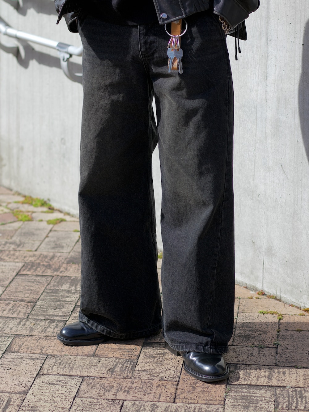 col.さんの「ARTIFICIAL GRAIN FLIGHT BLOUSON（WYM LIDNM）」を使ったコーディネートの4枚目の写真