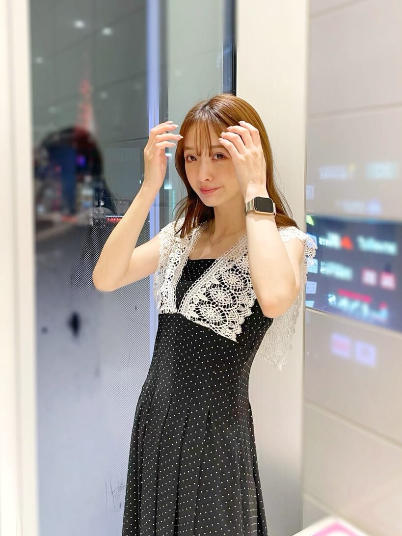 「MERCURYDUOのレースアップメッシュブーツ（その他シューズ、ブラック系）」を使った、長澤 実果さん（レディース・160cm）の春コーディネートの4枚目の写真