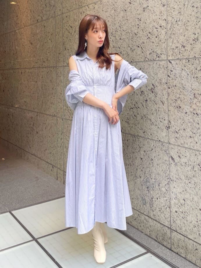 その他のワンピースを着用したレディースの夏コーディネートの3枚目の写真