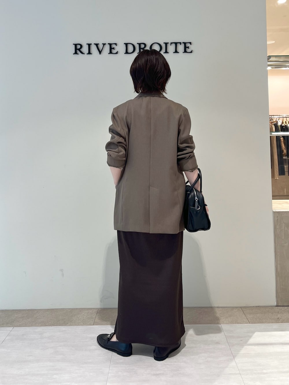 「レザー、ブラウン、オトナカジュアル、キレイめカジュアル、シンプルスタイル、大人コーデ、秋服準備はじめました、150cm台コーデ、ワンピース、ジャケット、ジャケットスタイル、ローファー、RIVEDROITE、骨格ストレート、低身長」｜「RIVE DROITEの2WAYリブタンクワンピース（ワンピース、ブラウン系）」を使った、☺︎いこまい☺︎さん（骨格ストレート・レディース・153cm）の夏コーディネートの3枚目の写真