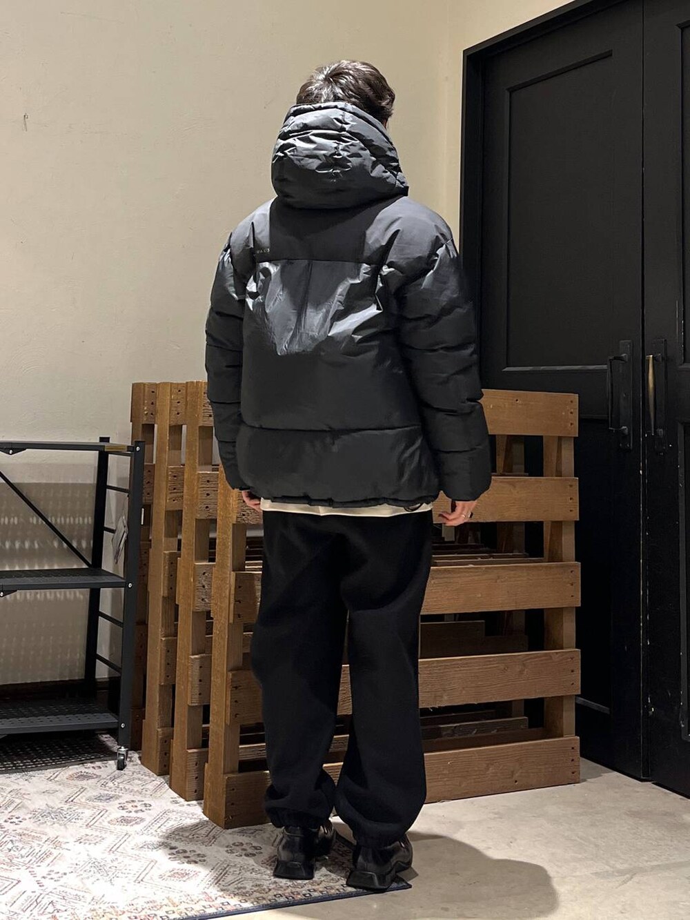 「NUMERALS、冬コーデ、ダウンジャケット、カジュアル、きれいめ、niko and ...」｜「NUMERALSの[NUMERALS]エアサーマル配色ブルゾン（ブルゾン、ブラック系）」を使った、Kou_saitohさん（メンズ・166cm）の冬コーディネートの3枚目の写真