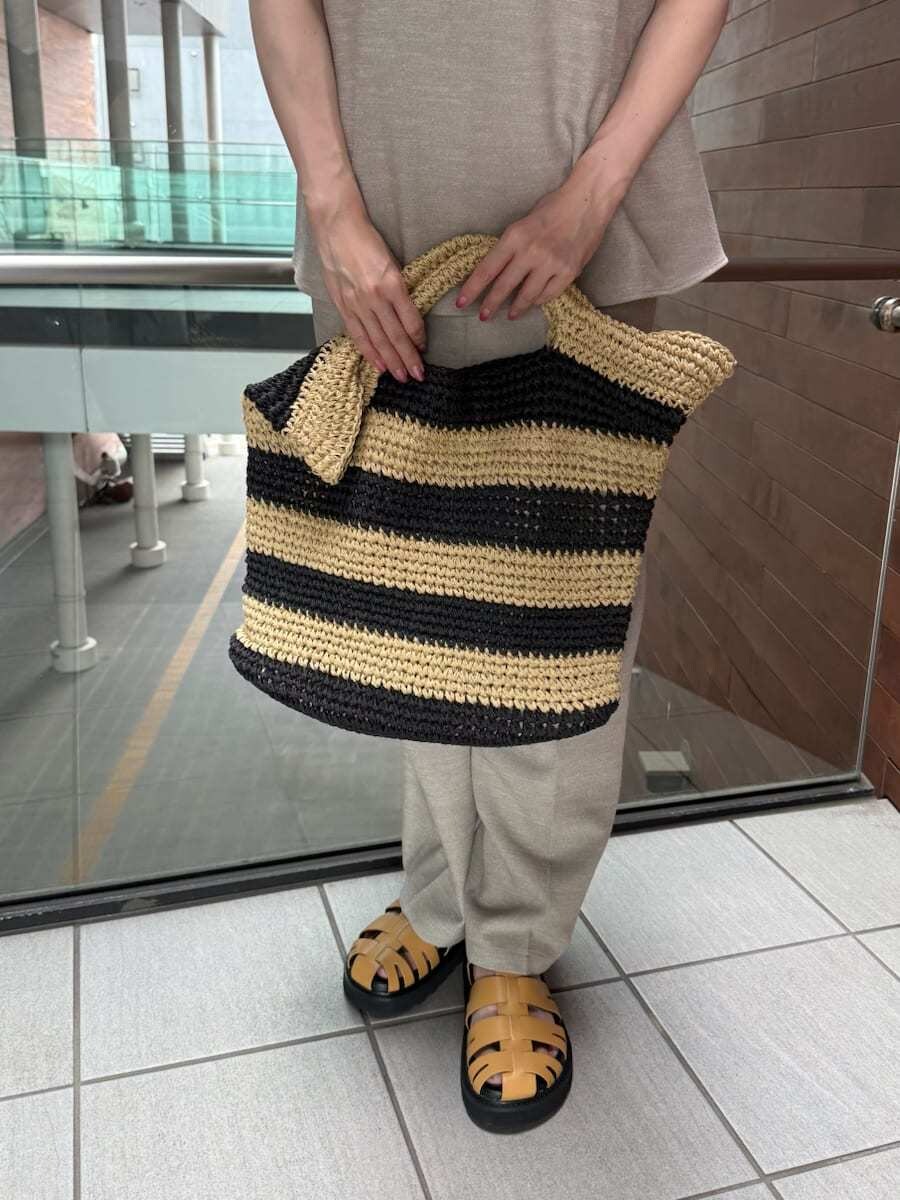 「ワンマイル、低身長コーデ、高身長コーデ、新生活スタート服、オケージョン、フォーマル、デートコーデ、休日、BBQ、レジャー、オフィスコーデ、大人カジュアル、女子会、秋先取りコーデ」｜「Mila OwenのペプラムブラウスSET UP風オールインワン（つなぎ/オールインワン、ベージュ系）」を使った、Mila Owenさん（レディース・160cm）の夏コーディネートの5枚目の写真
