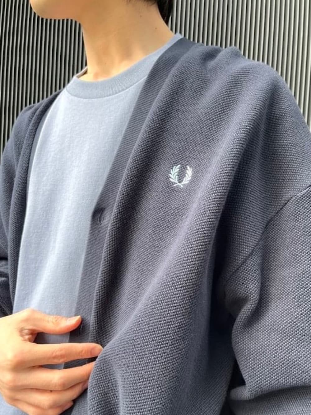 BEAMS(BEAMS MEN)｜FRED PERRYのカーディガン/ボレロを使った