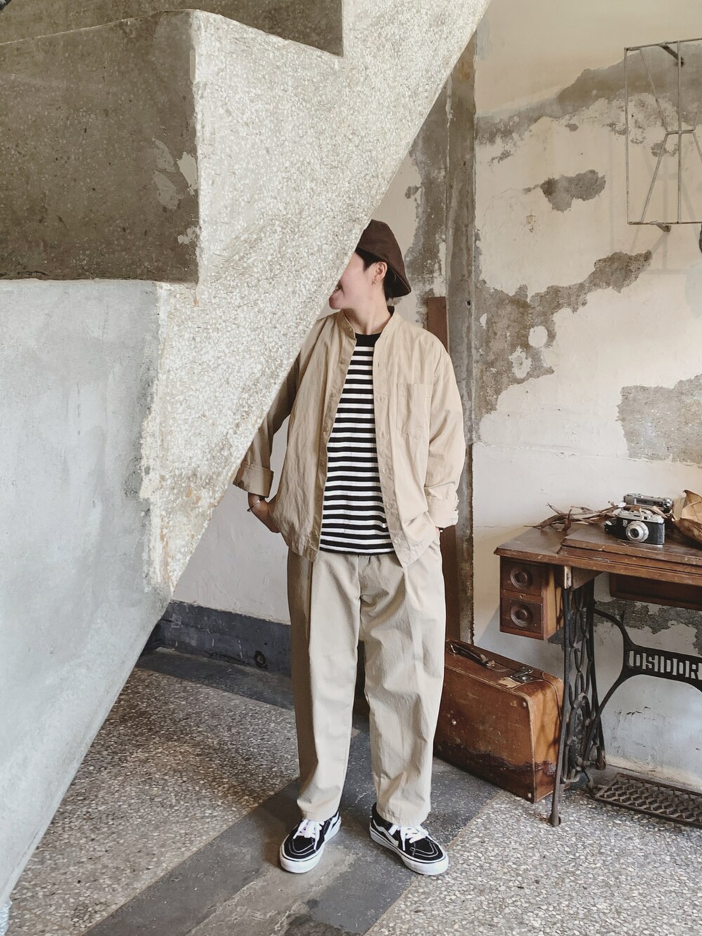 「summer、日系極簡、Taiwan、KANGOL、VANS、MUJI」｜「VANSのVANS ヴァンズ SKATE SK8-LOW スケート スケートロー VN0A5FCFY28 BLACK/WHITE（スニーカー、ブラック系）」を使った、vantomさん（レディース・158cm）の夏コーディネートの3枚目の写真