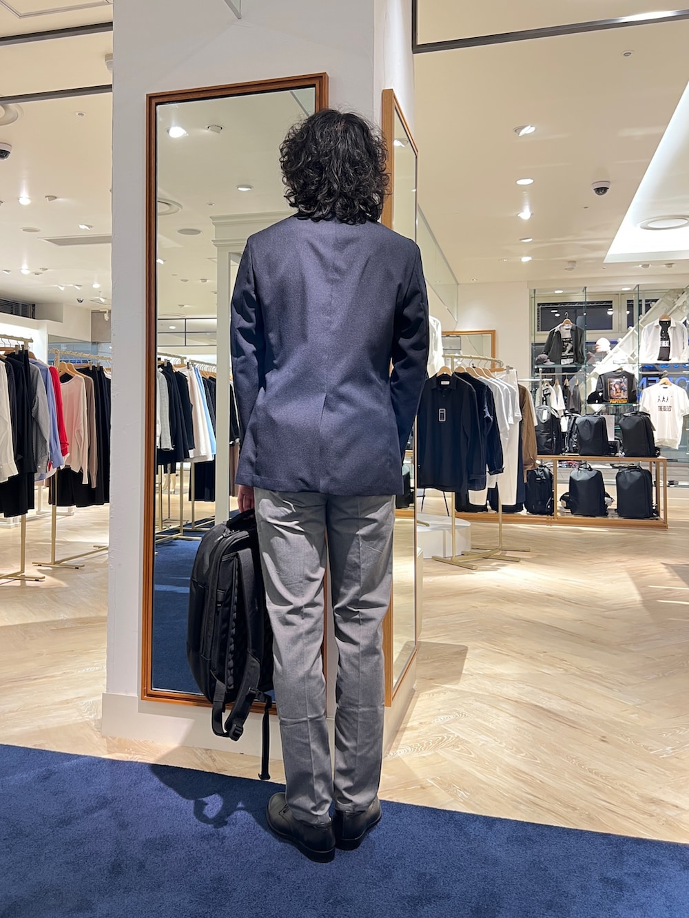 「NOLLEY'S、NOLLEY'S&goodman、nolleys、ノーリーズ、ノーリーズグッドマン、WEXLEY、ウェクスレイ、ジャケット、テーラードジャケット、ビジカジ、ビジネススタイル、ビジネスカジュアル、夏コーデ、アパレルスタッフ」｜「NOLLEY’Sの《セットアップ/ビジカジ対応》TRABEST JK 25SS（テーラードジャケット、ブルー系）」を使った、ooiさん（メンズ・178cm）の春コーディネートの3枚目の写真