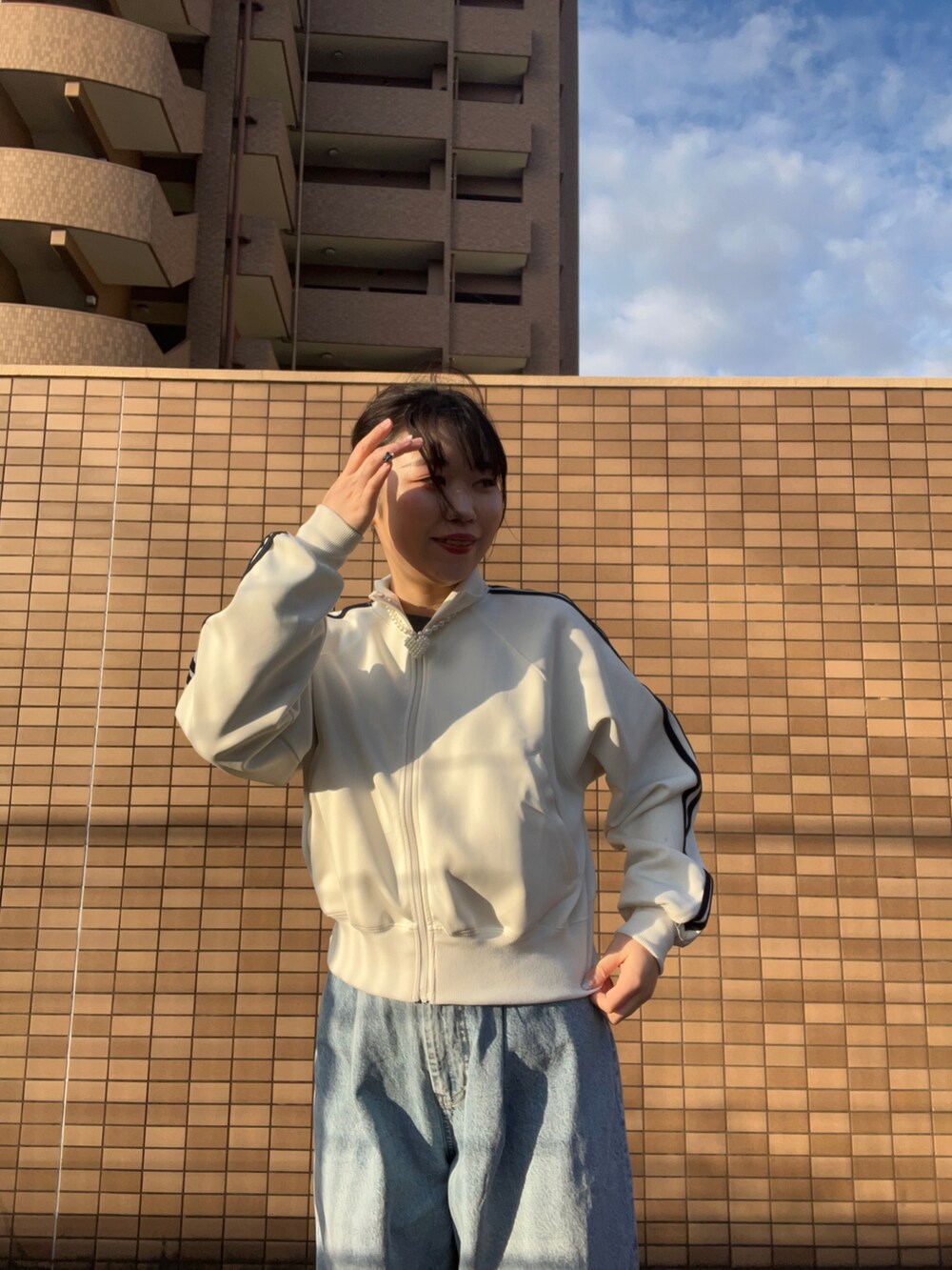 「冬を彩る色いろコーデ、休日スタイル、おしゃれさんと繋がりたい、アパレルスタッフ、出勤コーデ、ootd」｜「LOWRYS FARMのアイテム（トップス、ホワイト系）」を使った、暖乃さん（レディース・159cm）の冬コーディネートの2枚目の写真