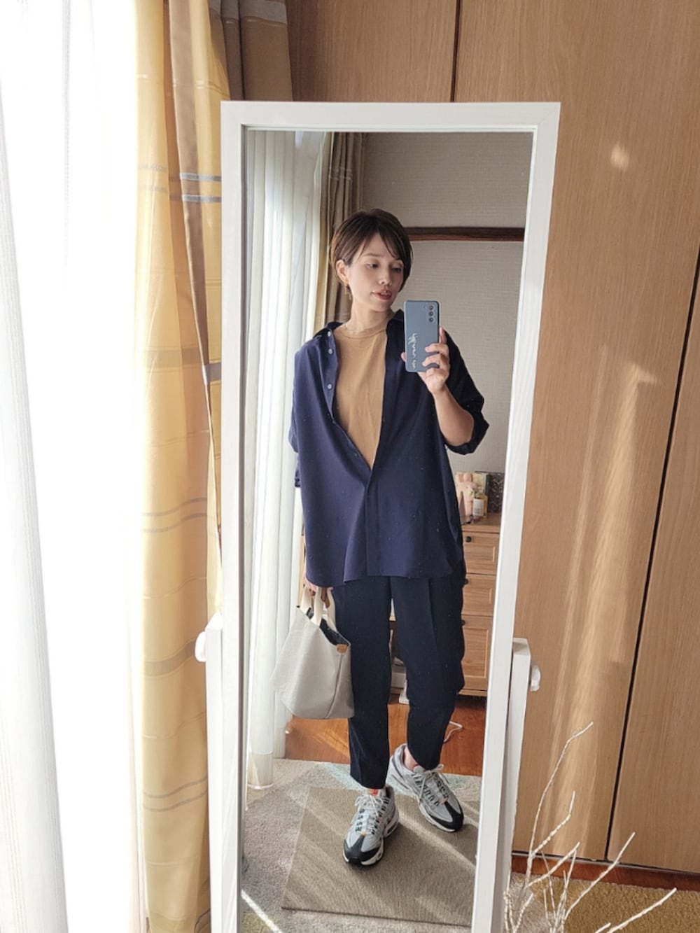 akariさんの「クロップドパンツ（LAUTREAMONT）」を使ったコーディネートの2枚目の写真