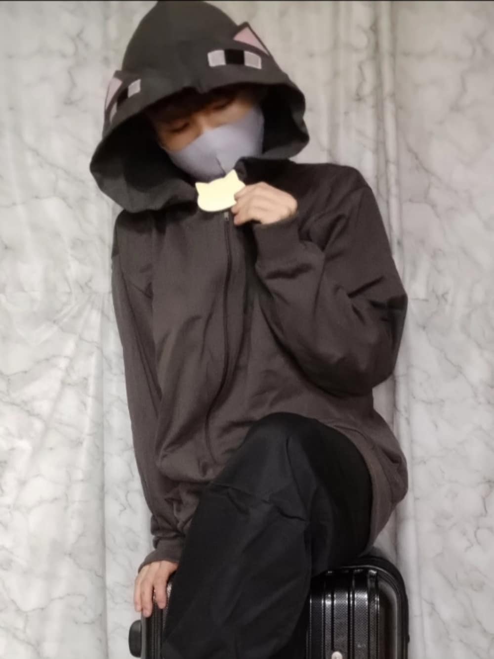 「推し活、推しコーデ、推し事、レディース男子、レディ男、ジェンダーレス、ジェンダーレス男子、ジェンダーレスコーデ、ジェンダーレス部」｜「ADRERのFILA DISRUPTOR II EXP×ADRER / フィラ ディスラプター2 EXP x アドラー【SP】（スニーカー、ブラック系）」を使った、恋兎葉さん（骨格ウェーブ・メンズ・159cm）の夏コーディネートの2枚目の写真