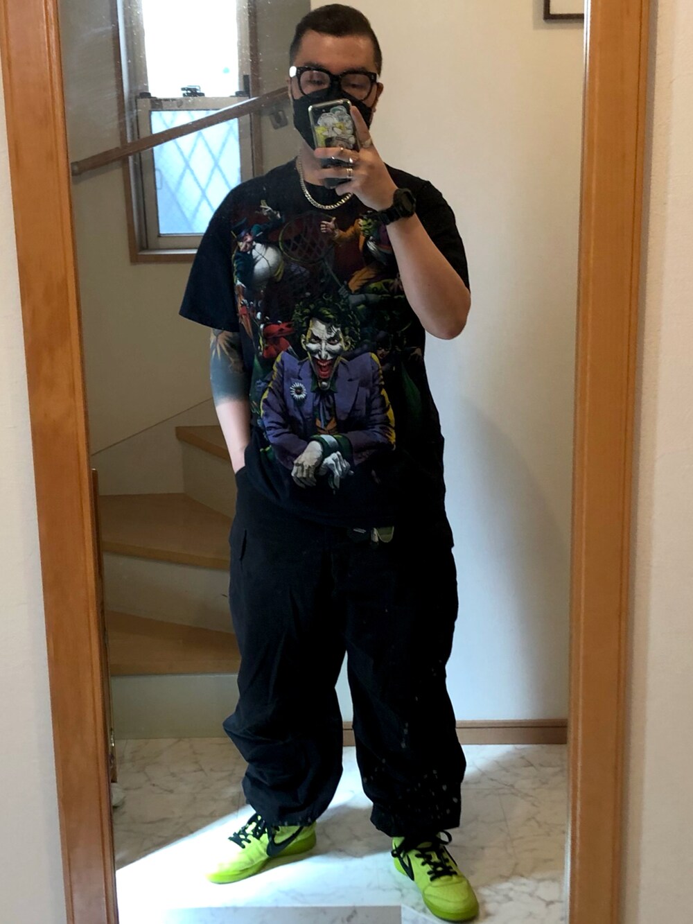 「春、カジュアルコーデ、スニーカー、Tシャツ、おしゃれさんと繋がりたい、春アウター、ストリートコーデ、ビックシルエット、ootd、デニムジャケット、ストリート、ストリートMIX、古着、古着MIX、古着コーデ」｜「NIKEのAMBUSH × NIKE DUNK HIGH FLASH LIME/BLACK（スニーカー、イエロー系）」を使った、jokerさん（メンズ・170cm）の春コーディネートの2枚目の写真
