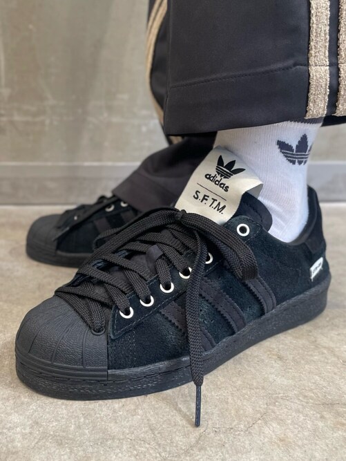 adidas ポリウレタンショッパーバッグ アウトライントレフォイル ポリウレタン ショッパーバッグ アウトライントレフォイルの