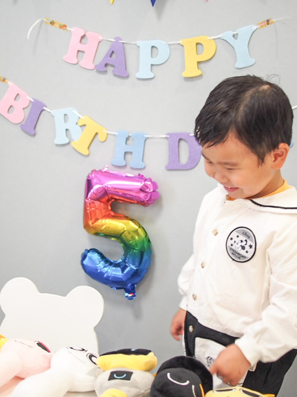 「セットアップ、韓国子供服、韓国ファッション、春コーデ」｜「しまむらのアイテム（サロペット/オーバーオール、ホワイト系）」を使った、りんちゃんのさん（キッズ・100cm）の春コーディネートの2枚目の写真