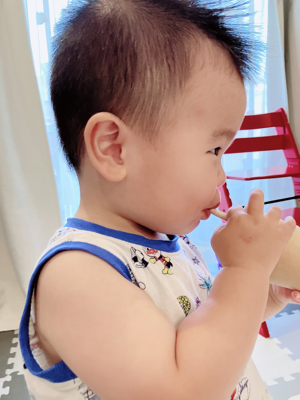 「コックさん、おままごと、ハンバーガー、帽子」｜「どこかの袋のアイテム（ラッピングキット、ベージュ系）」を使った、りんちゃんのさん（キッズ・90cm）の秋コーディネートの5枚目の写真