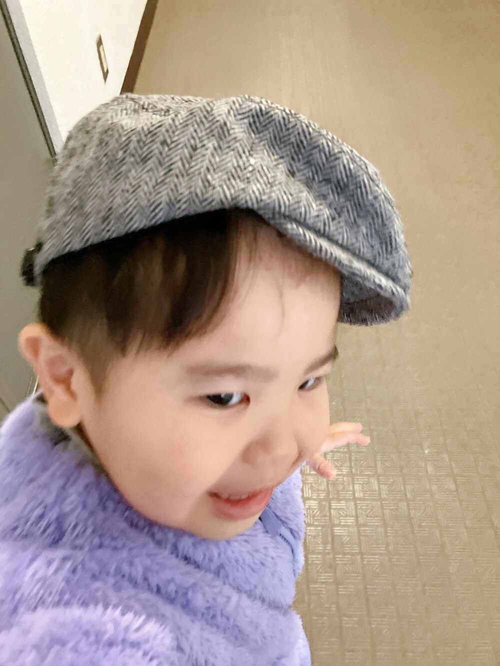 「登園スタイル、ファッションを楽しもう、キッズコーデ、お出かけコーデ、ハンチング」｜「GUのアイテム（その他アウター、パープル系）」を使った、りんちゃんのさん（キッズ・90cm）の秋コーディネートの5枚目の写真
