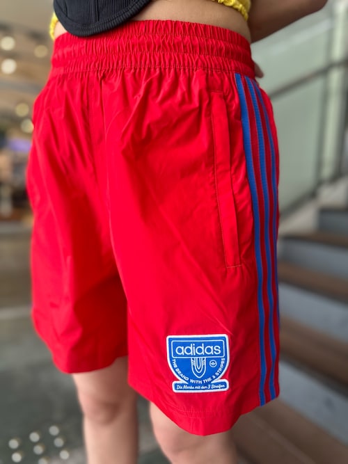 adidas アディカラー スリーストライプス コルセット アディカラー スリーストライプス コルセット、グラフィック