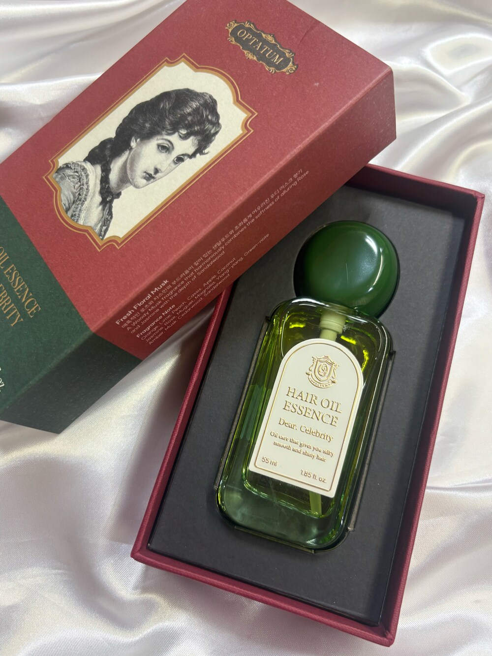 グリーン系のヘアオイル/ヘアミルクを着用したレディースの夏コーディネートの2枚目の写真