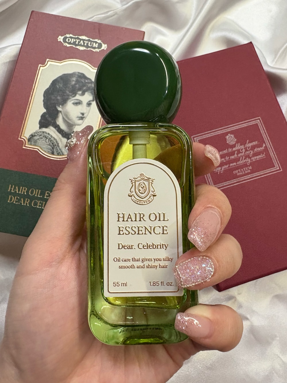 グリーン系のヘアオイル/ヘアミルクを着用したレディースの夏コーディネートの3枚目の写真