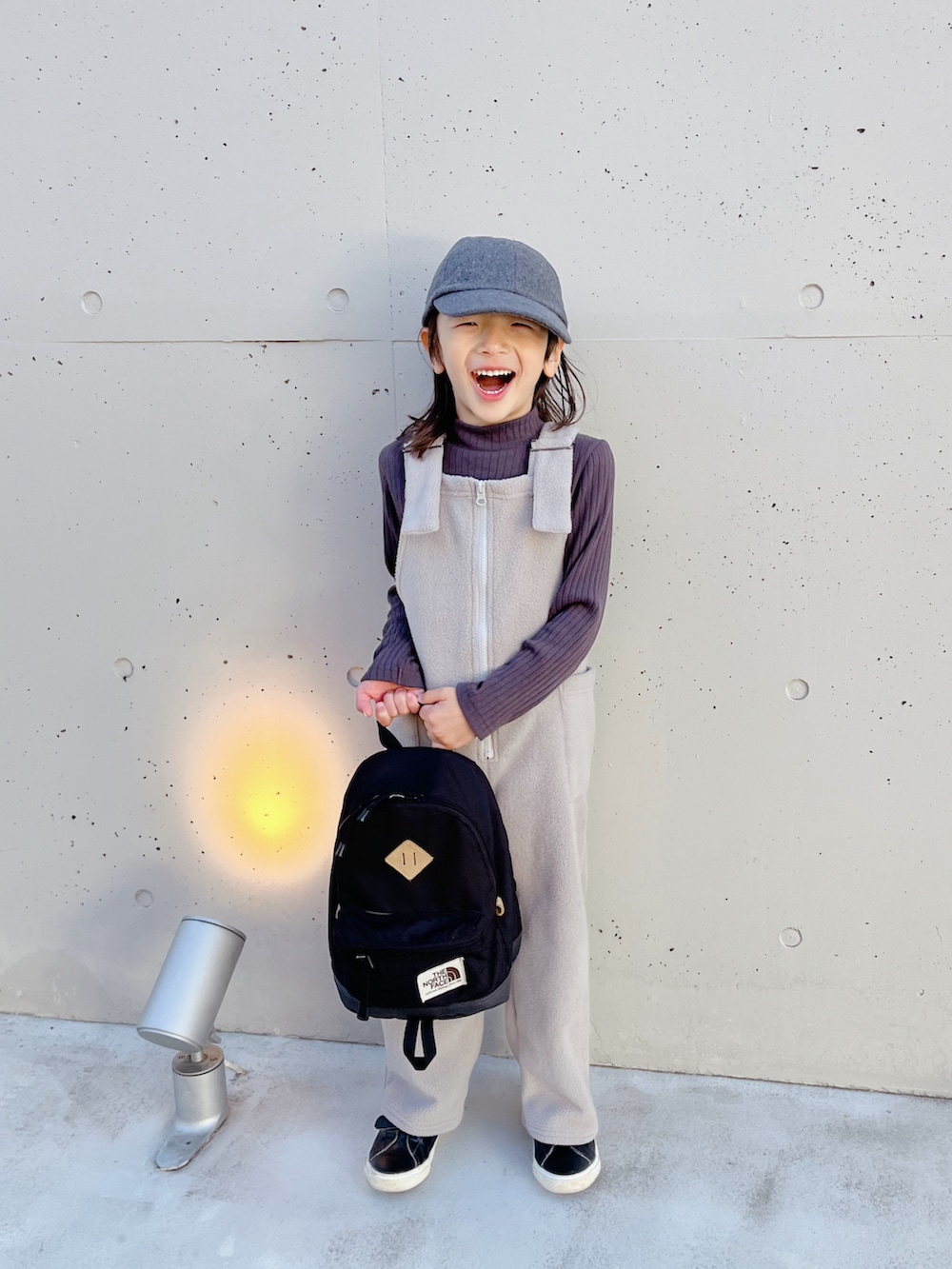 「THE NORTH FACEのTHE NORTH FACE KIDS BERKELEY MINI / ザ・ノース・フェイス キッズ バークレー ミニ（バックパック/リュック、ブラック系）」を使った、sayuuuuさん（キッズ・90cm）の冬コーディネートの2枚目の写真