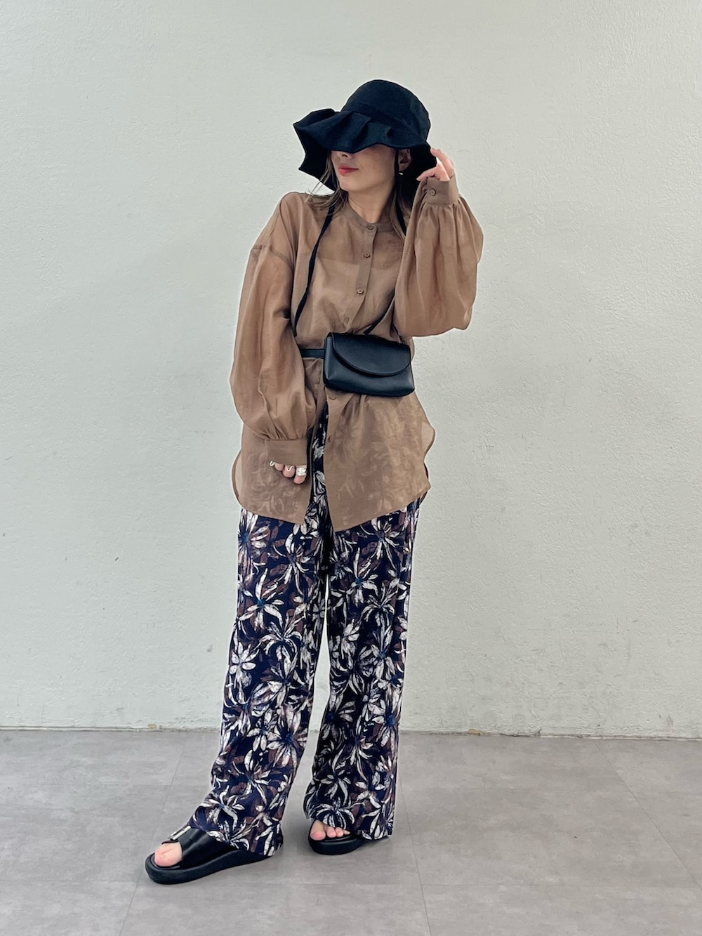 sayuuuuさんの「バティック柄イージーパンツ（CIAOPANIC TYPY）」を使ったコーディネートの2枚目の写真
