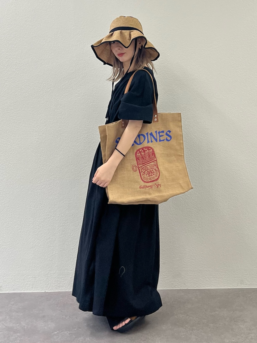 「ワンピ、ワンピース、ワンピーススタイル、ワンピースコーデ、ワンピース 、低身長、低身長コーデ、低身長女子、低身長レディースファッション、リゾート、リゾートスタイル、大人、大人カジュアル、大人コーデ、大人女子」｜「CIAOPANIC TYPYの【India】綿麻ウエストタックドルマンワンピース（ワンピース、ブラック系）」を使った、sayuuuuさん（レディース・147cm）の夏コーディネートの2枚目の写真