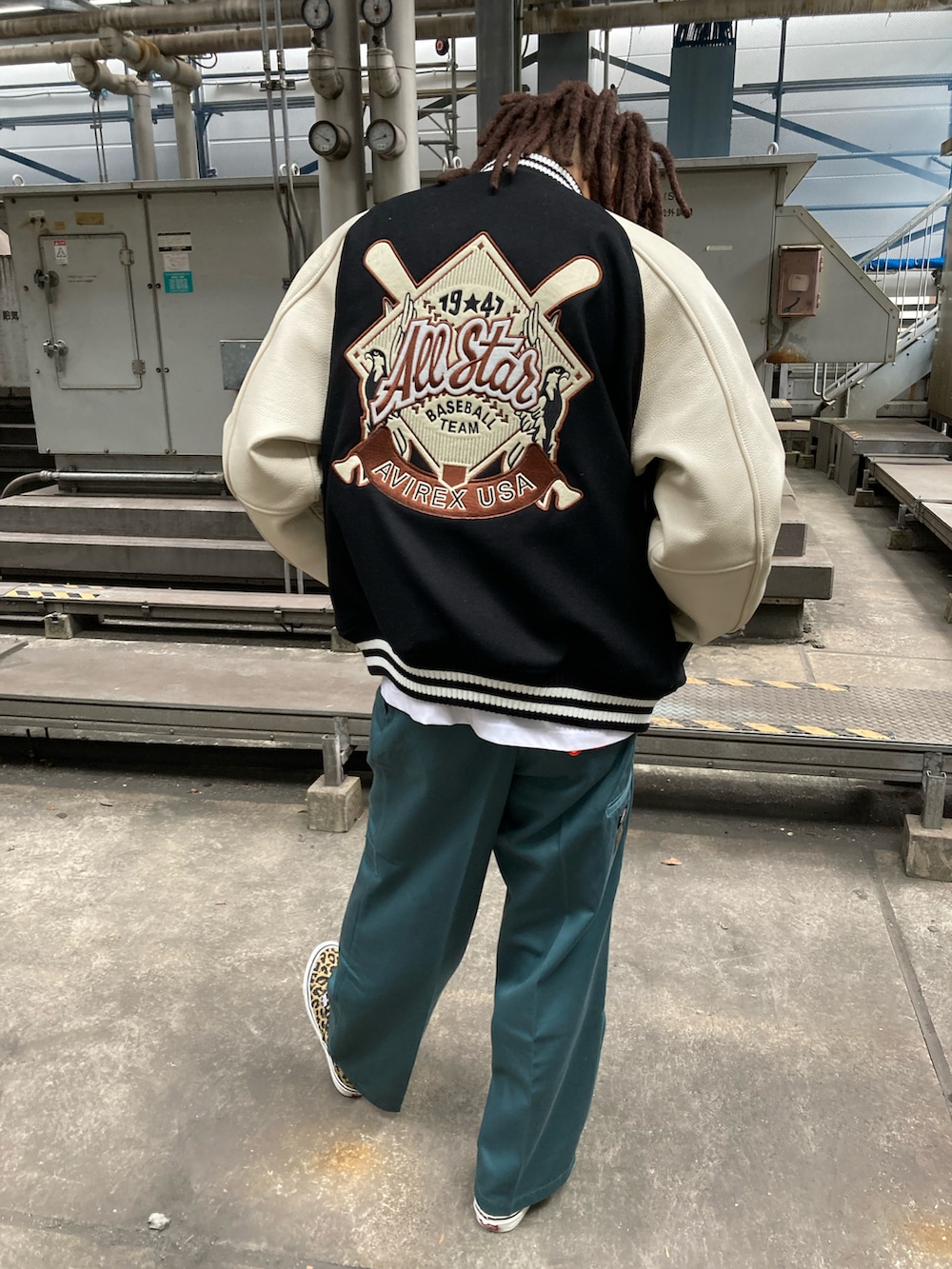 ゆきとらさんの「【直営店限定】2TONE VARSITY JACKET ALL STARS / 2トーン ヴァーシティ ジャケット オールスターズ / アヴィレックス / AVIREX（AVIREX）」を使ったコーディネート