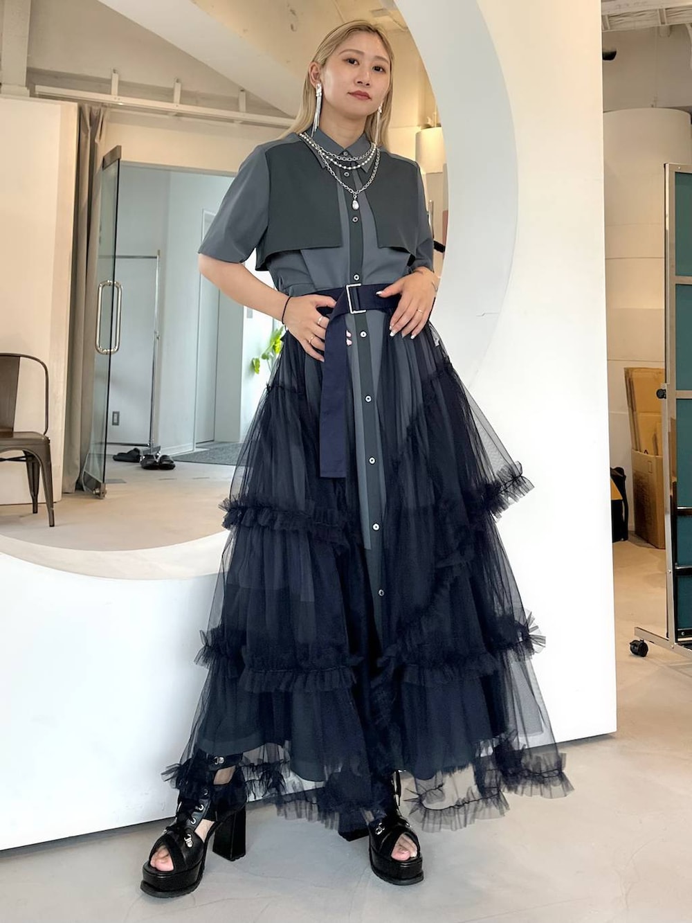 「きれいめ、着痩せ・細見え、モード、結婚式2次会、休日コーデ、デート/ロマンティック、夏コーデ、女子会、個性派、モテ、カラーコーデ_HARE、HARE、ワンピース」｜「HAREのチェーンフリンジイヤリング(HARE)（イヤリング、シルバー系）」を使った、hare_usamiさん（レディース・158cm）の夏コーディネートの8枚目の写真