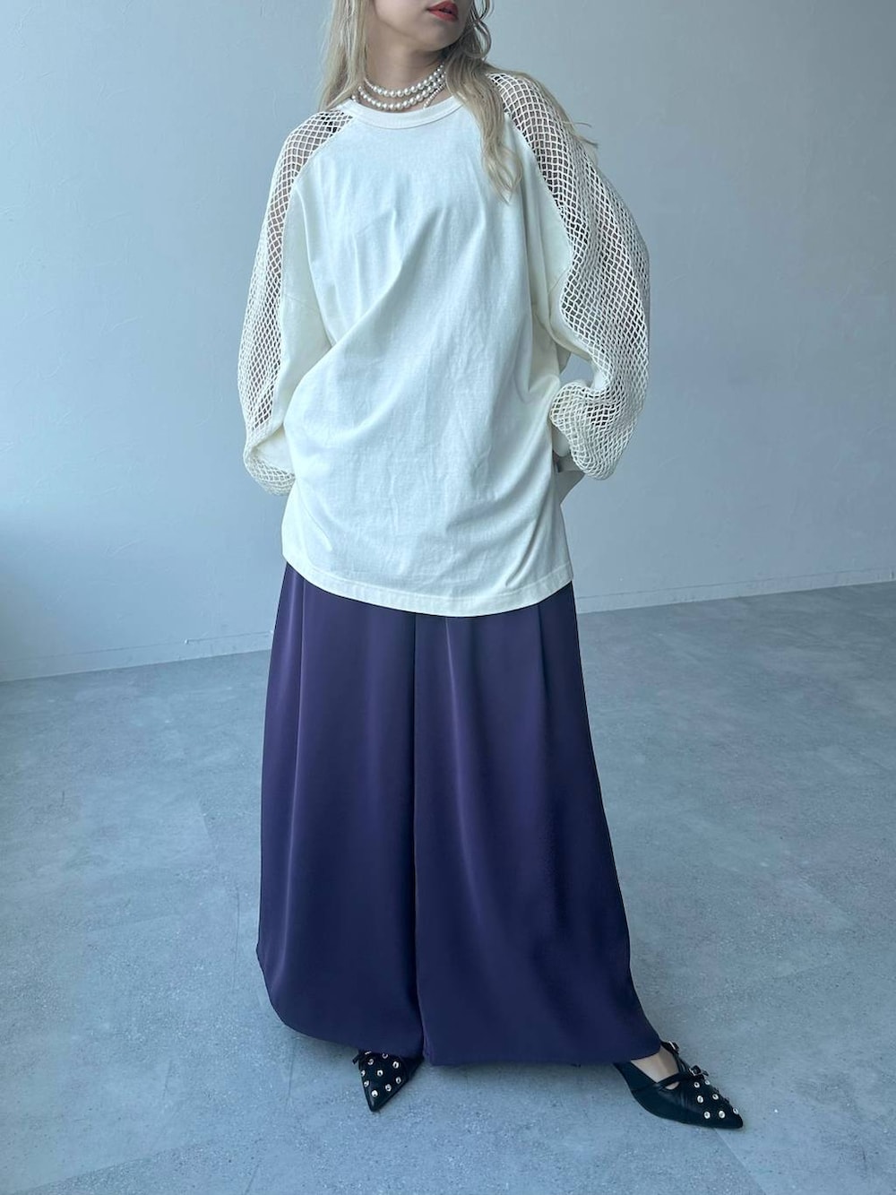「夏コーデ、ロンT、ワイドパンツ、パンプス、個性派、モテ、きれいめ、カラーコーデ_HARE、HARE、体型カバー、着痩せ・細見え、モード、休日コーデ、デート/ロマンティック」｜「HAREのソデメッシュビッグT(HARE)（Tシャツ/カットソー、ホワイト系）」を使った、hare_usamiさん（骨格ウェーブ・レディース・158cm）の夏コーディネートの5枚目の写真