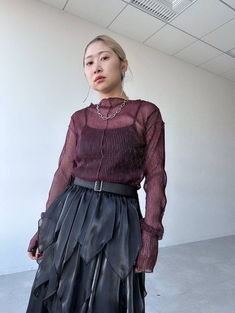 「モテ、きれいめ、着痩せ・細見え、モード、結婚式2次会、休日コーデ、デート/ロマンティック、春コーデ、女子会、個性派、カラーコーデ_HARE、HARE、スカート」｜「HAREのデザインラメシアートップス(HARE)（Tシャツ/カットソー、ピンク系）」を使った、hare_usamiさん（レディース・158cm）の春コーディネートの9枚目の写真