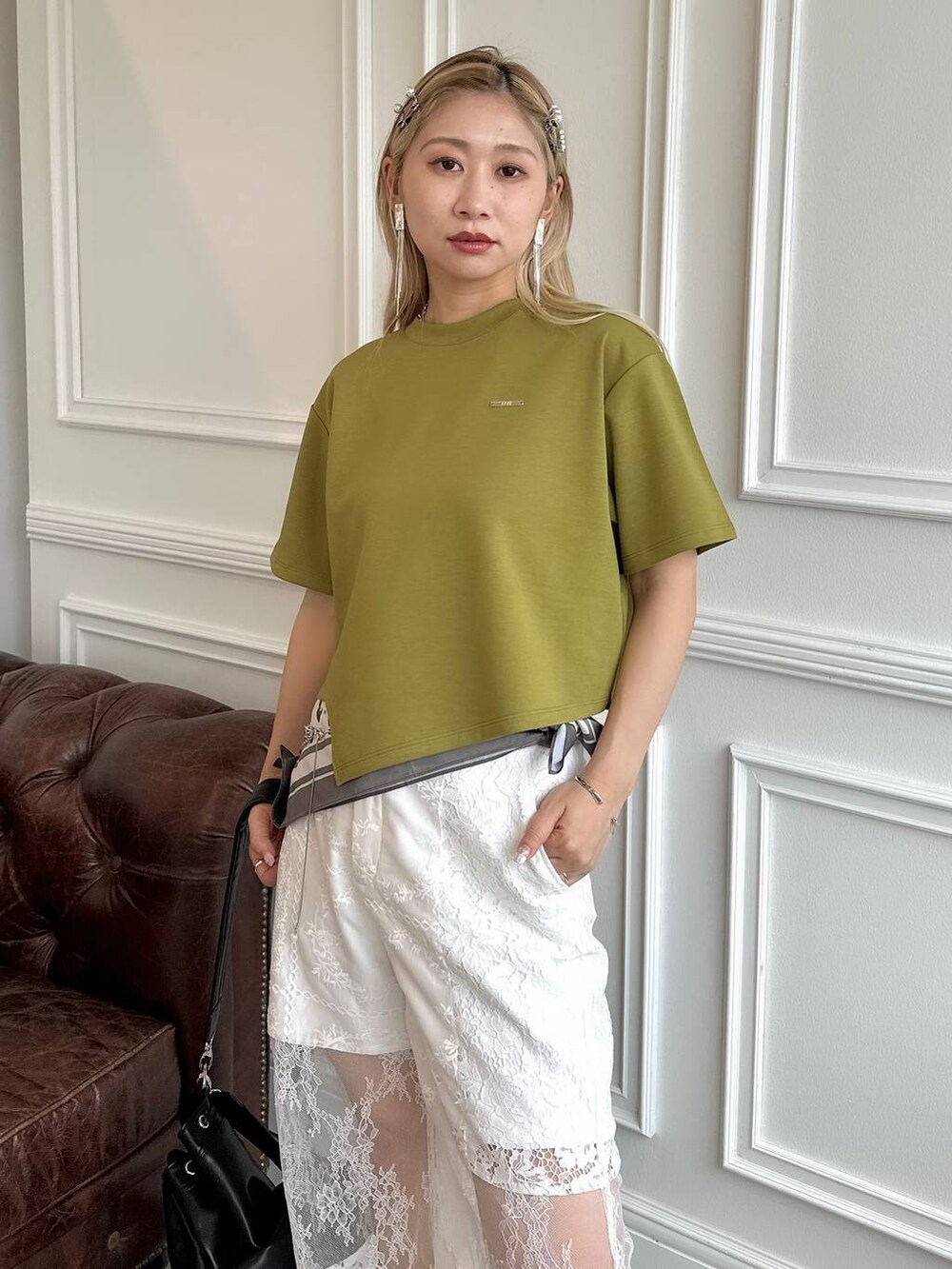 「きれいめ、着痩せ・細見え、モード、結婚式2次会、休日コーデ、デート/ロマンティック、夏コーデ、女子会、個性派、モテ、カラーコーデ_HARE、HARE、ワイドパンツ、Tシャツ、スカーフ」｜「HAREのチェーンフリンジイヤリング(HARE)（イヤリング、シルバー系）」を使った、hare_usamiさん（レディース・158cm）の夏コーディネートの7枚目の写真