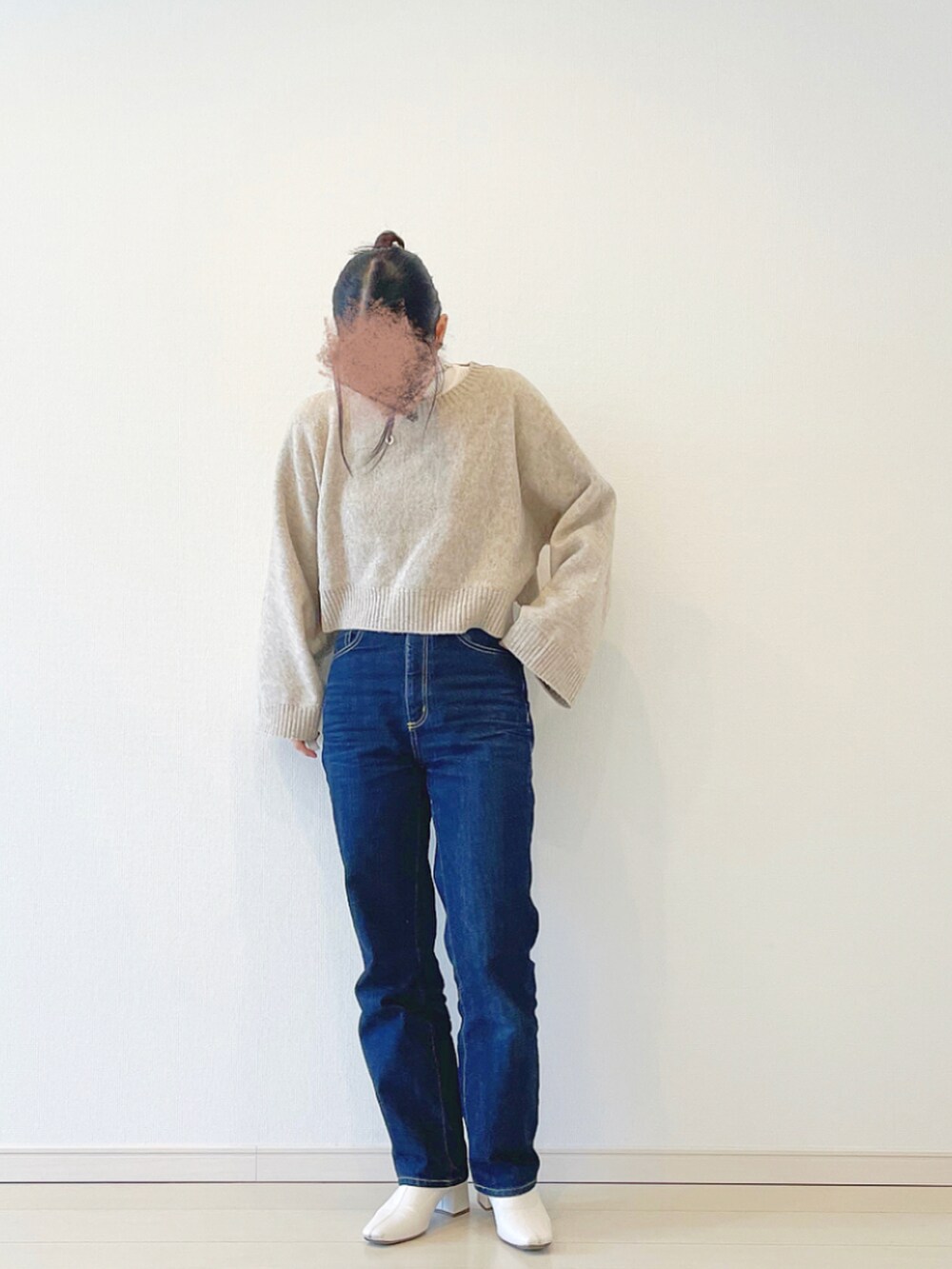 「ootd、私の推しブランド、オトナカジュアル、低身長女子、152cm、ニットコーデ、低身長コーデ、重ね着、脚長効果」｜「SNIDELの【SNIDEL×新木優子×sweet】コート（その他アウター、ホワイト系）」を使った、yuri*さん（レディース・152cm）の冬コーディネートの2枚目の写真