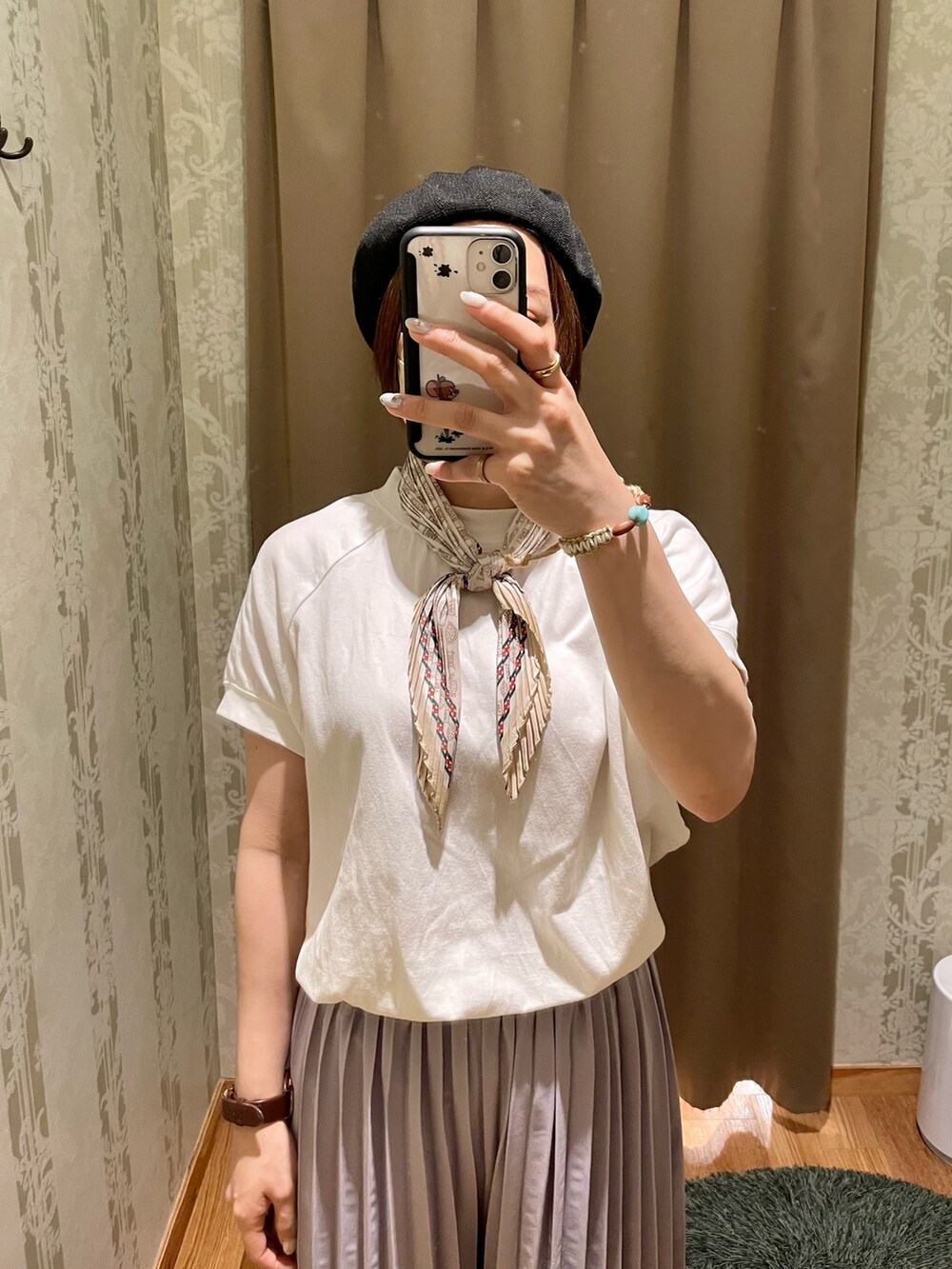 「ラクチンコーデ、低身長、プチプラコーデ、淡色コーデ、ベレー帽、スカーフ、サンダルコーデ」｜「no brandのアイテム（ハンチング/ベレー帽、ブラック系）」を使った、真 花さん（レディース・151cm）の夏コーディネートの2枚目の写真