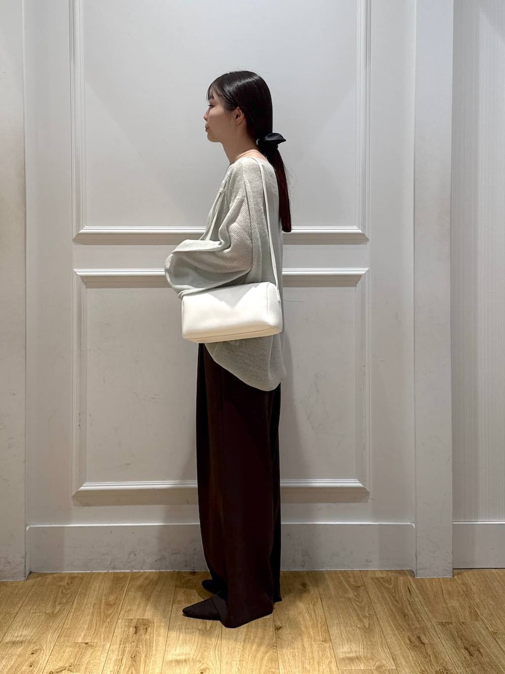 「カジュアル、フェミニン、きれいめ、SNAP_apart by lowrys、apart by lowrys」｜「A part byのBabyモヘヤプルオーバー_長袖（ニット/セーター、グリーン系）」を使った、ゆいぴさん（レディース・156cm）の夏コーディネートの4枚目の写真
