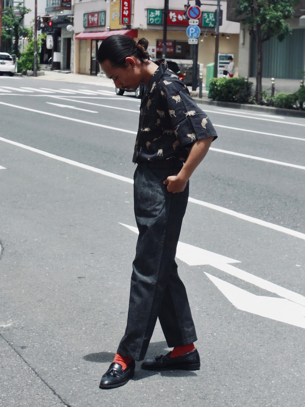 Renさんの「LEOPARD HAWAIIAN SHIRT/レオパード ハワイアンシャツ（schott）」を使ったコーディネートの3枚目の写真