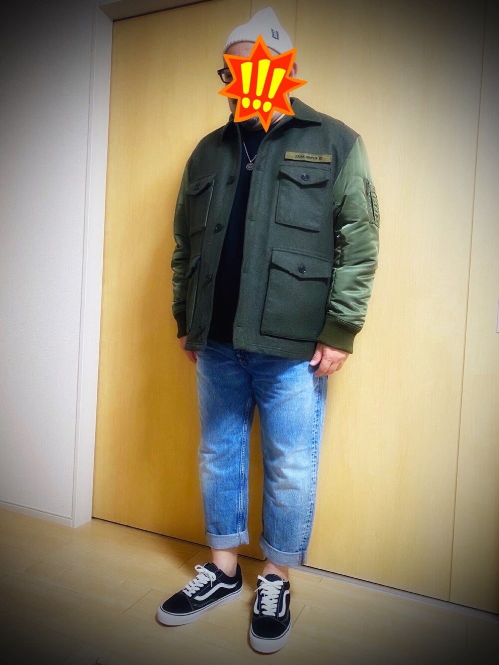 「VANS、H&M、ニットキャップ、ZARA、大人カジュアル、ミリタリージャケット、休日スタイル、休日コーデ、お洒落さんとつながりたい、40代ファッション」｜「ZARAのアイテム（ミリタリージャケット、グリーン系）」を使った、tomopさん（メンズ・170cm）の冬コーディネートの2枚目の写真