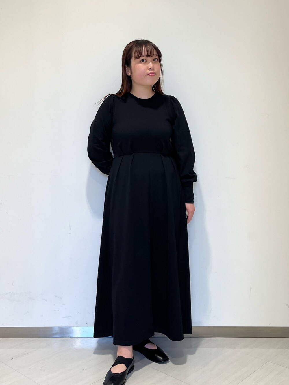 「KBF、春服、休日スタイル、オトナ女子、楽チンコーデ、春、ラクチンコーデ、大人可愛い、ワンピーススタイル、シンプルスタイル、春夏コーデ」｜「KBFのBACKフレアショートジャケット（その他アウター、ベージュ系）」を使った、くろさん（レディース・160cm）の冬コーディネートの2枚目の写真