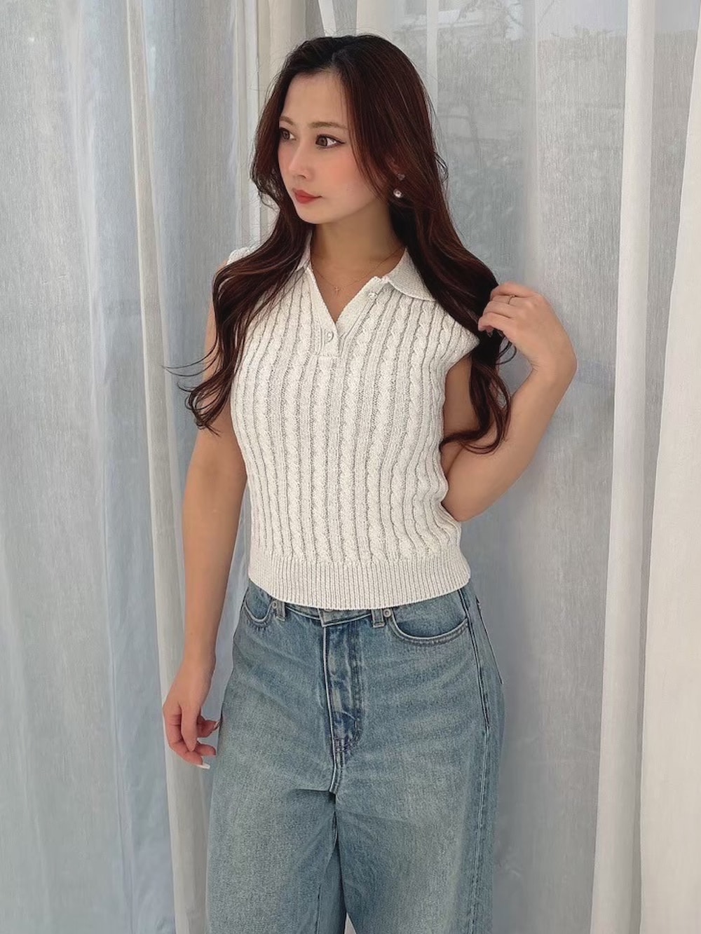 「MERCURYDUOのフレアフルレングスデニム（デニムパンツ、ブルー系）」を使った、mikaさん（レディース・155cm）の春コーディネートの3枚目の写真