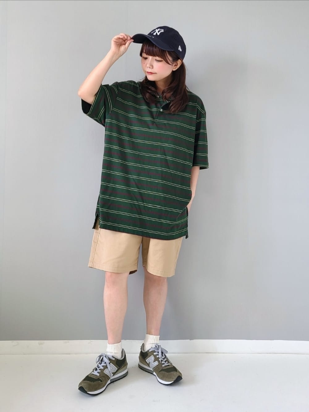 「GU、WEGO、ハーフパンツ、ショートパンツ、プチプラ、ポロシャツ、メンズライク、ストリート、キャップ、お出かけコーデ、休日スタイル、シンプルコーデ、夏コーデ、ボーダー、低身長」｜「GUのアイテム（ポロシャツ、グリーン系）」を使った、パン粉さん（レディース・151cm）の夏コーディネートの2枚目の写真