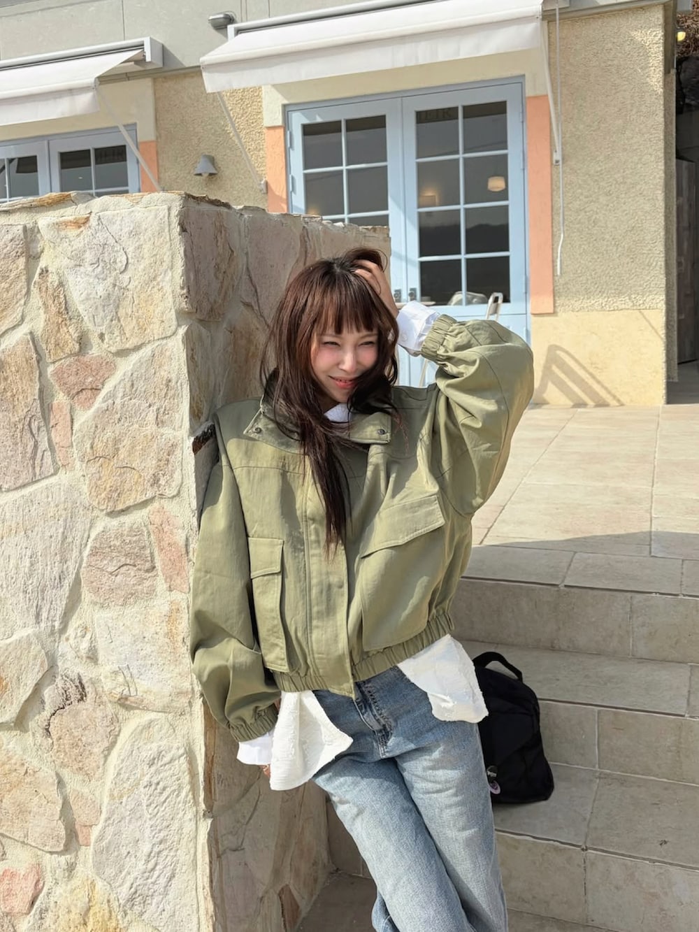 その他のジャケット/アウターを着用したレディースの春コーディネートの2枚目の写真