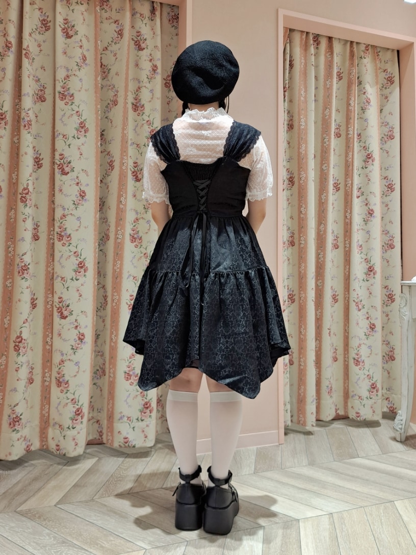 「axes femme、axes femme POETIQUE、148cm、休日スタイル、お出かけコーデ、モノトーン、ワンピース、ベレー帽」｜「axes femme POETIQUEのチャイナ釦サマーベレー（ハンチング/ベレー帽、ブラック系）」を使った、こだまさん（レディース・148cm）の夏コーディネートの3枚目の写真