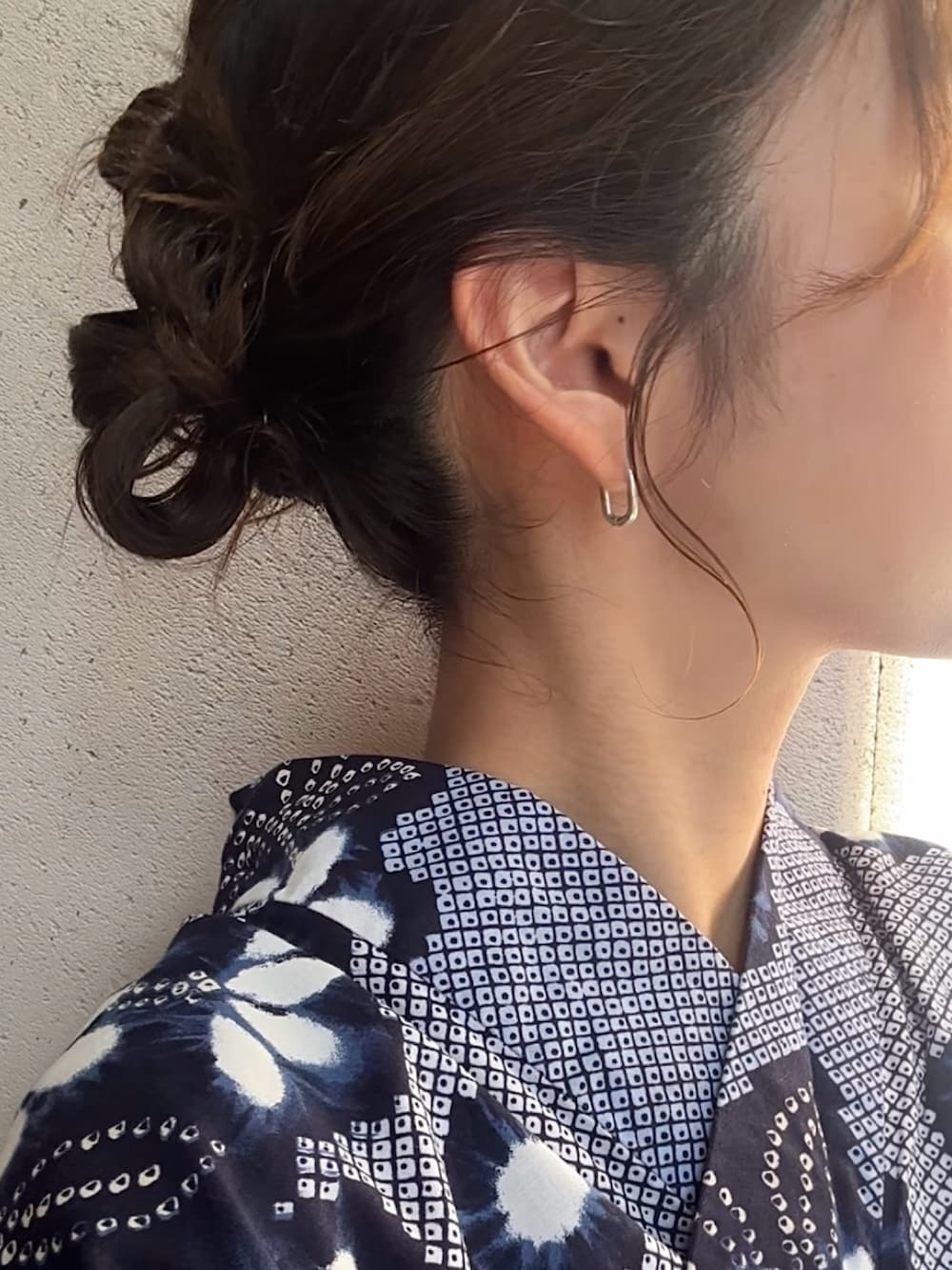 「ピアス、アクセサリー、浴衣コーデ、浴衣ヘア、夏祭り、花火大会、ヘアアレンジ」｜「TEN.のSILVER925 オブロングピアス（ピアス（両耳用）、シルバー系）」を使った、ioriさん（レディース・155cm）の夏コーディネートの2枚目の写真