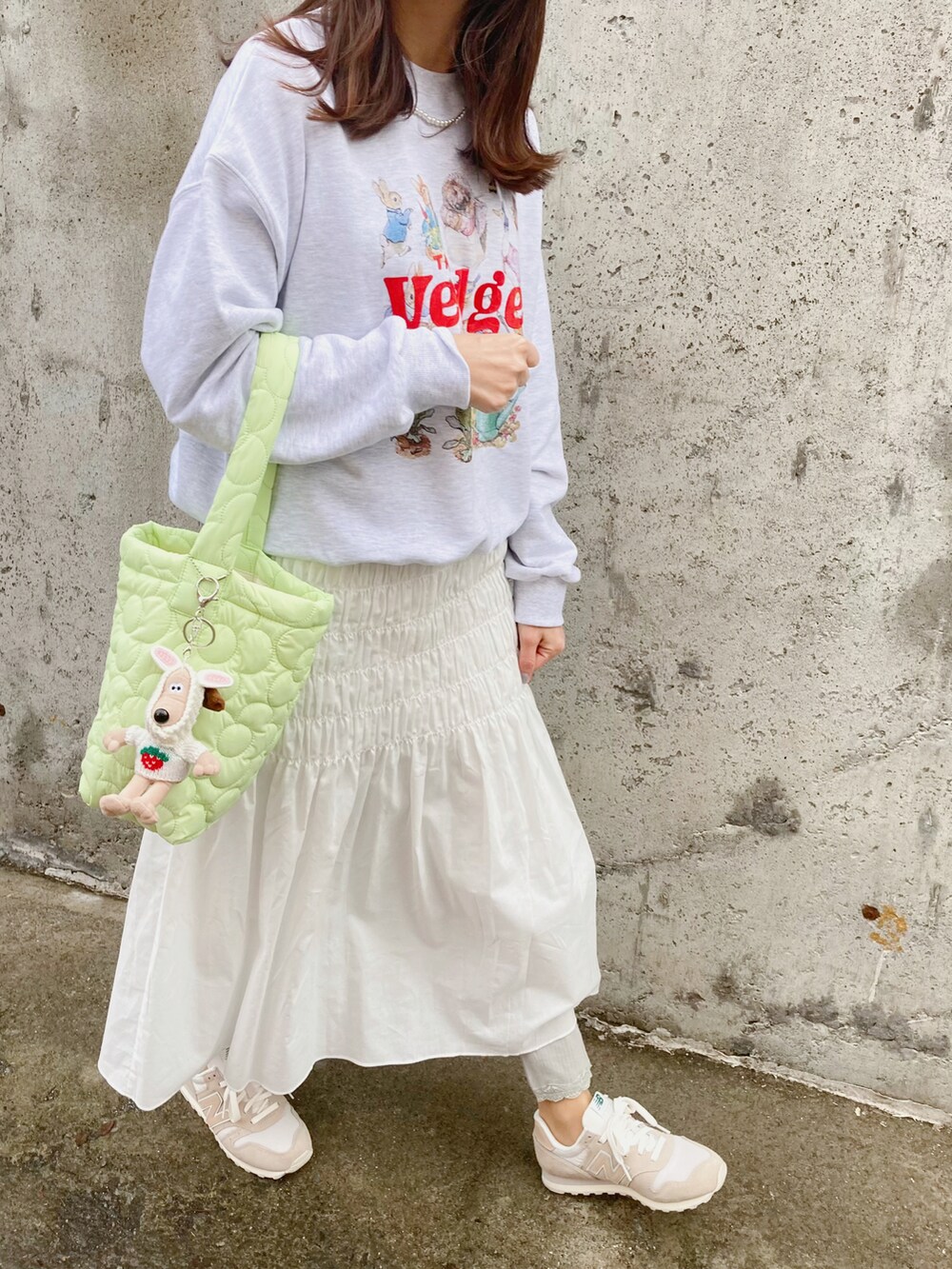 「Kastaneの取り外し2WAYナイロンコート（ブルゾン、ベージュ系）」を使った、kotoeさん（レディース・161cm）の春コーディネートの2枚目の写真