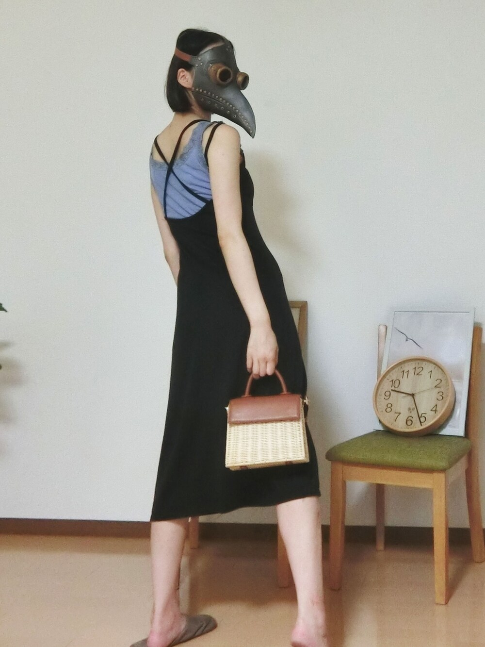「夏コーデ、ひまわり畑、今日のコーデ、シンプルコーデ」｜「ペストマスクのアイテム（ファンデーション、ブラック系）」を使った、竹と修行さん（レディース・169cm）の夏コーディネートの2枚目の写真