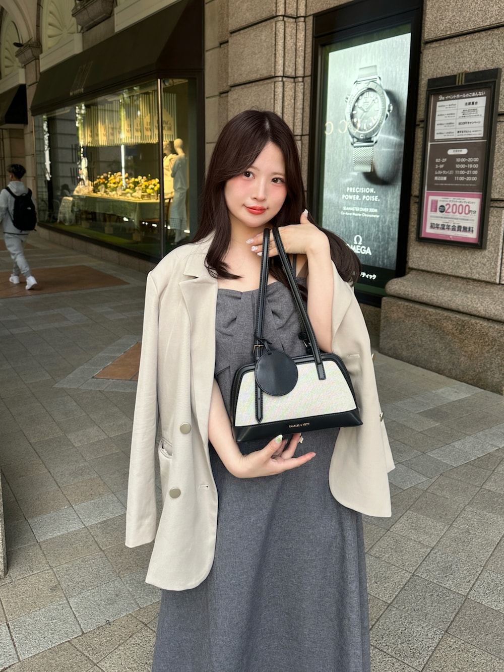 「最近のいい感じコーデ、大人かわいい、韓国ファッション、GRL、グレイル、ジャケット、ワンピース、ワンピーススタイル、春服、今日のコーデ、いいね、save、フォローお願いします🤑、お洒落さんとつながりたい」｜「GRLのアイテム（ワンピース、グレー系）」を使った、fu yuさん（レディース・160cm）の春コーディネートの3枚目の写真